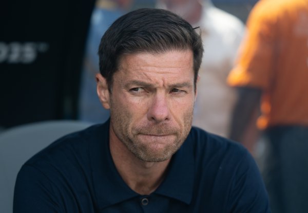 塞尔记者：皇马内部对大败  马竞保持平静，认为赛季还长