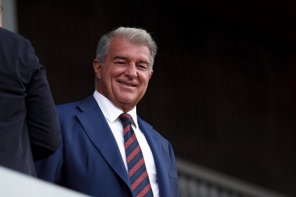 拉波尔塔：巴萨对阵巴黎是欧冠最好的赛事  之一，可惜去年未能