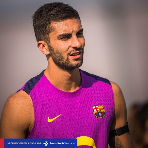 再伤一人！巴萨官方：费兰因左腿肌群  不适，缺席对阵赫罗纳的