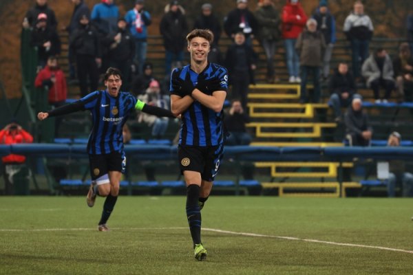 意媒：国米今夏拒绝外租19岁前场球员斯皮纳切，想让他留在U2