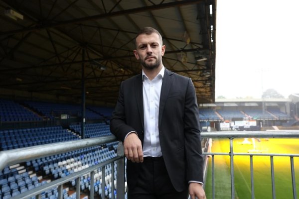 执教英甲队！威尔希尔：跟塔帅聊过执教，他说“跳进去拼命游”